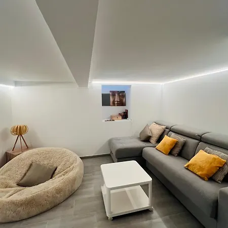 Triplex شقة *