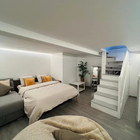 Justloft Triplex *